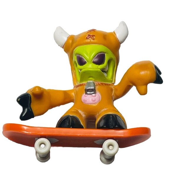 Brown Rozz Cow Tech Deck Dude Street Crew With Orange Finger Tech Decks - Picture 1 of 14